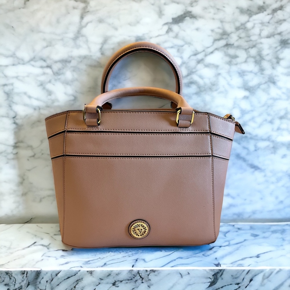 pink purse